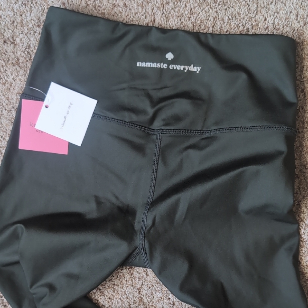 Kate Spade Dark Green Dolphin Hem Ruffle Leggings 💚
